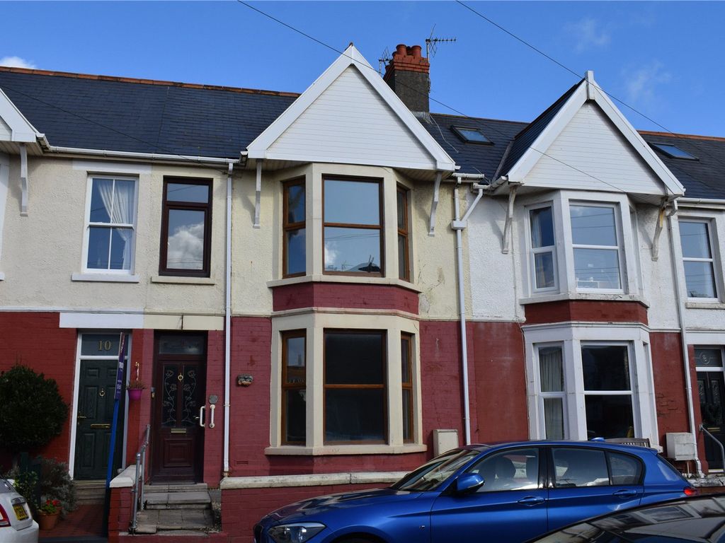 4 bed terraced house for sale in Blundell Avenue, Porthcawl, Bridgend CF36, £370,000