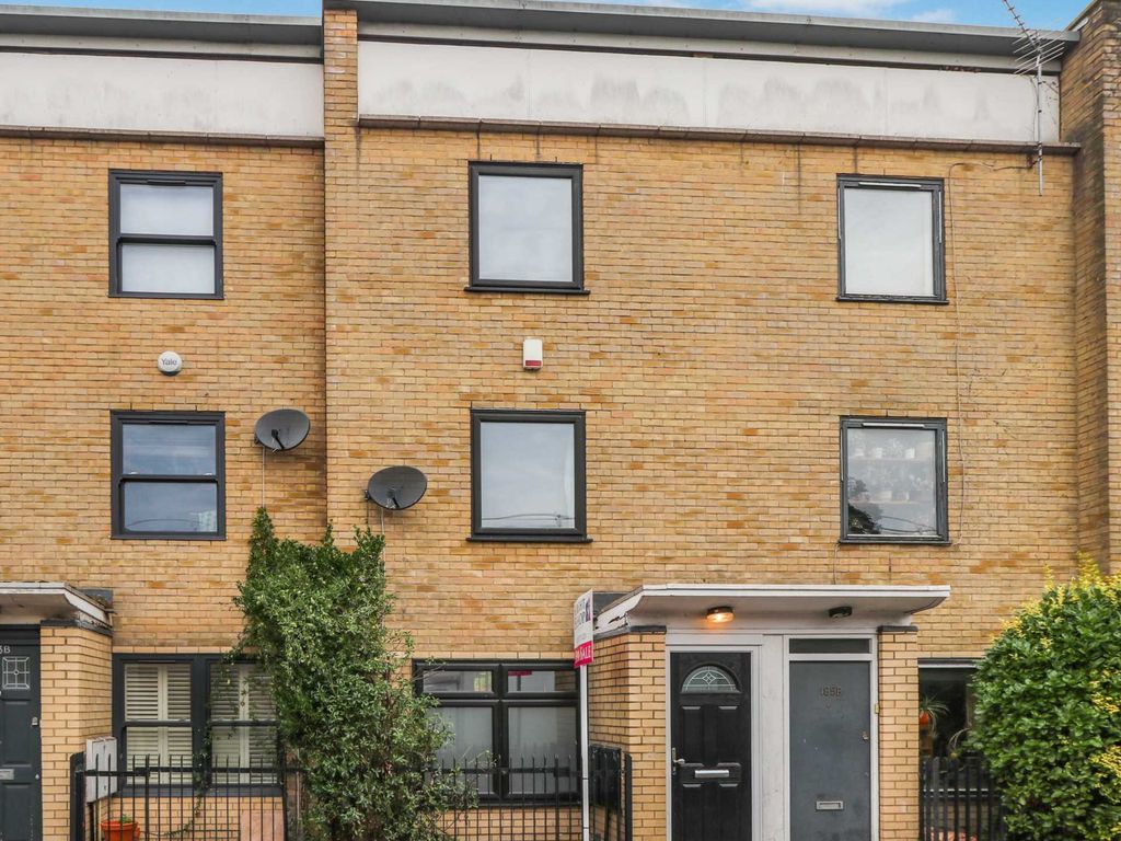 2 bed terraced house for sale in Well Street, Hackney E9, £700,000