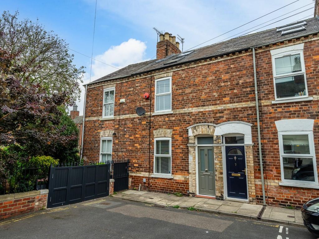 3 bed terraced house for sale in Gray Street, York YO23, £395,000