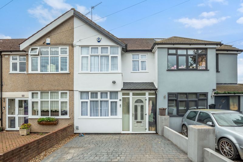 3 bed terraced house for sale in Brookend Road, Sidcup DA15, £400,000