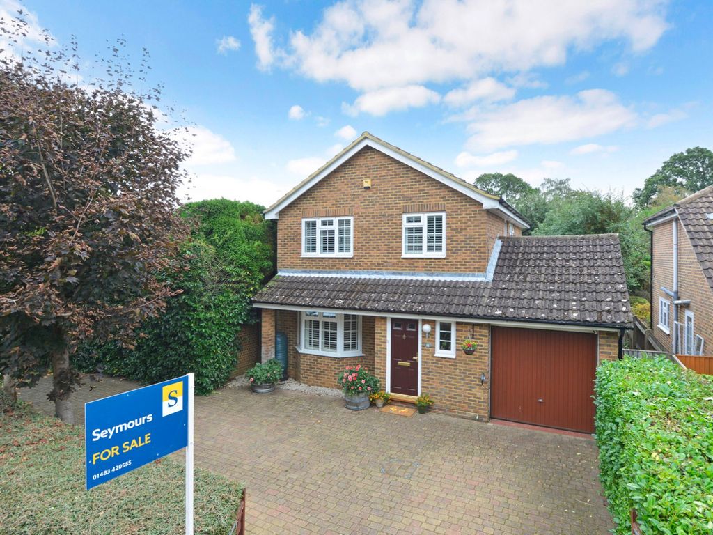 3 bed detached house for sale in Godalming, Surrey GU7, £750,000