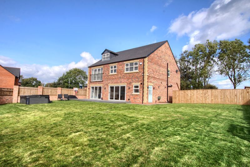 6 bed detached house for sale in Hunters Way, Eaglescliffe, Stockton-On-Tees TS16, £775,000
