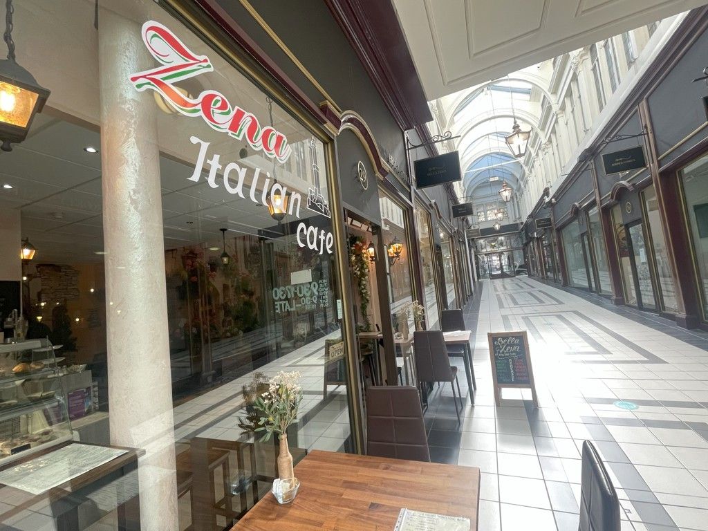 Restaurant/cafe to let in Cafe Bella Zena, 27 -29, Arcade, Stirling FK8, £10,800 pa