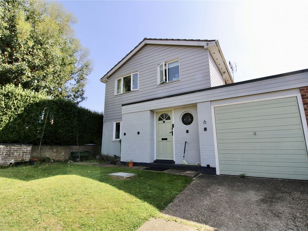 3 bed link-detached house for sale in Helm Close, Great Horkesley, Colchester, Essex CO6, £350,000