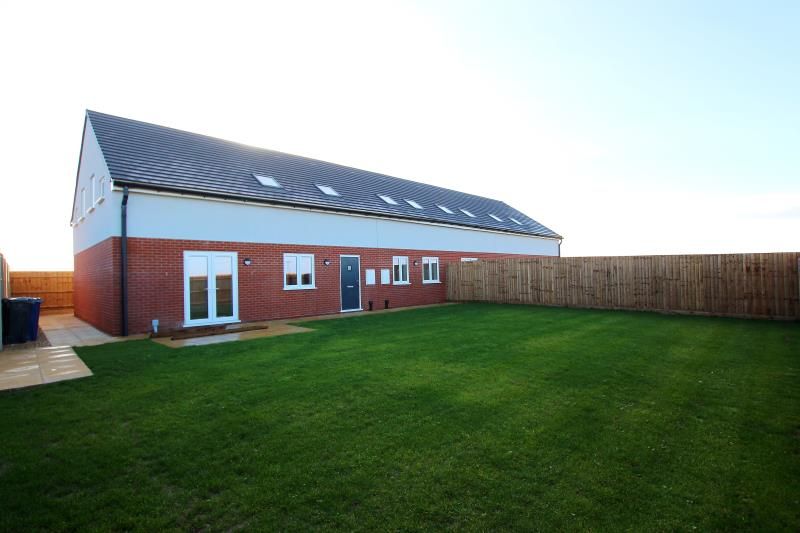 6 bed semi-detached house to rent in Tower Farm Barns, New Long Drove, Holme, Peterborough PE7, £2,500 pcm