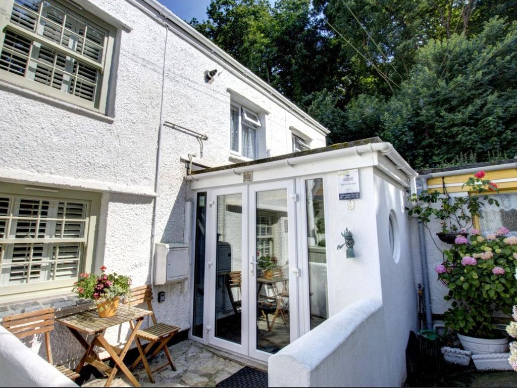 2 bed end terrace house for sale in Grove Place, Padstow, Cornwall PL28, £400,000