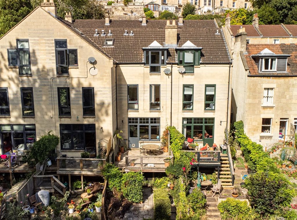 4 bed town house for sale in Upper Hedgemead Road, Bath BA1, £795,000