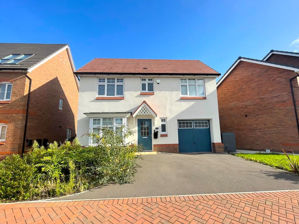 3 bed detached house for sale in Ambergate Road, Bilston, Wolverhampton WV14, £330,000