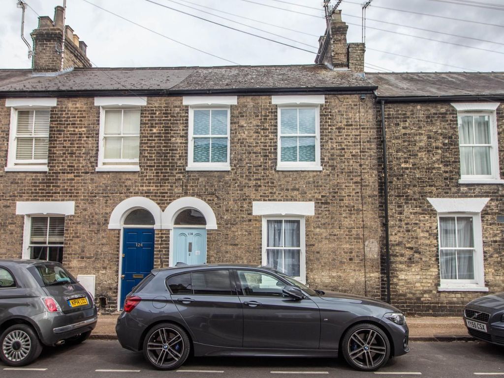 3 bed terraced house for sale in Gwydir Street, Cambridge CB1, £575,000