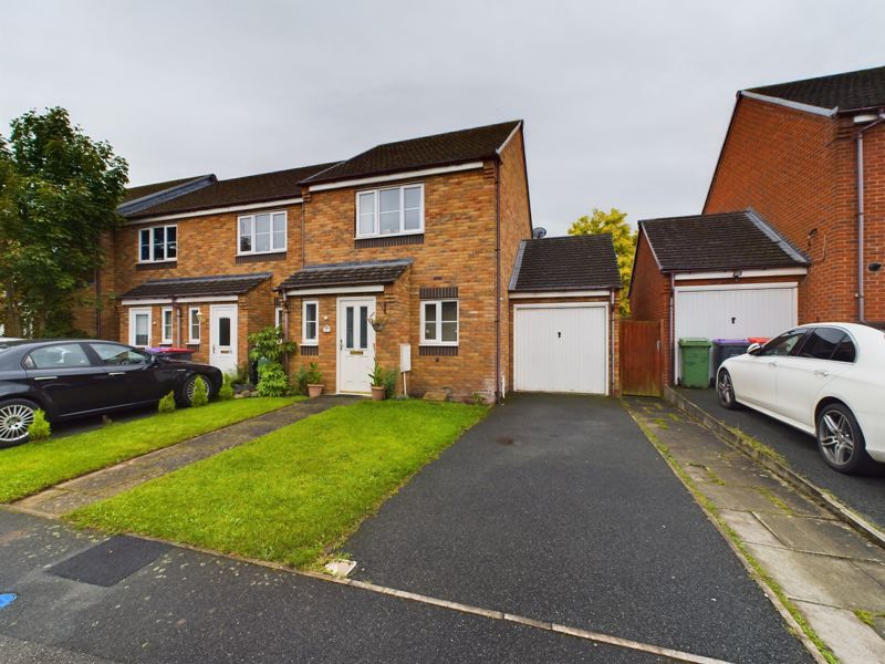 3 bed end terrace house for sale in Redlands Road, Hadley, Telford, Shropshire. TF1, £194,950