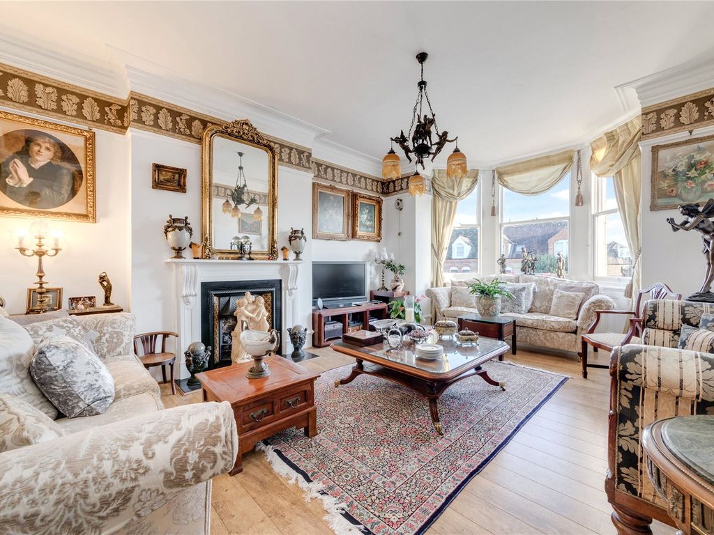 4 bed flat for sale in Dryburgh Mansions, 84 Erpingham Road SW15, £1,250,000