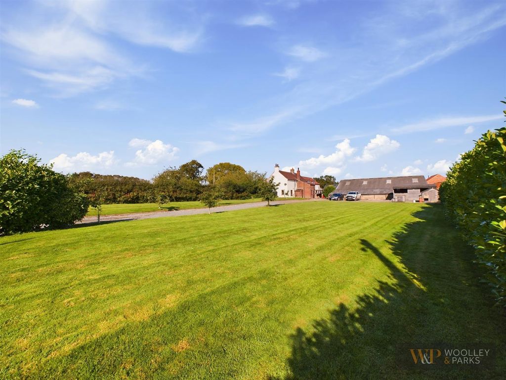 5 bed detached house for sale in Dunnington, Driffield YO25, £1,200,000