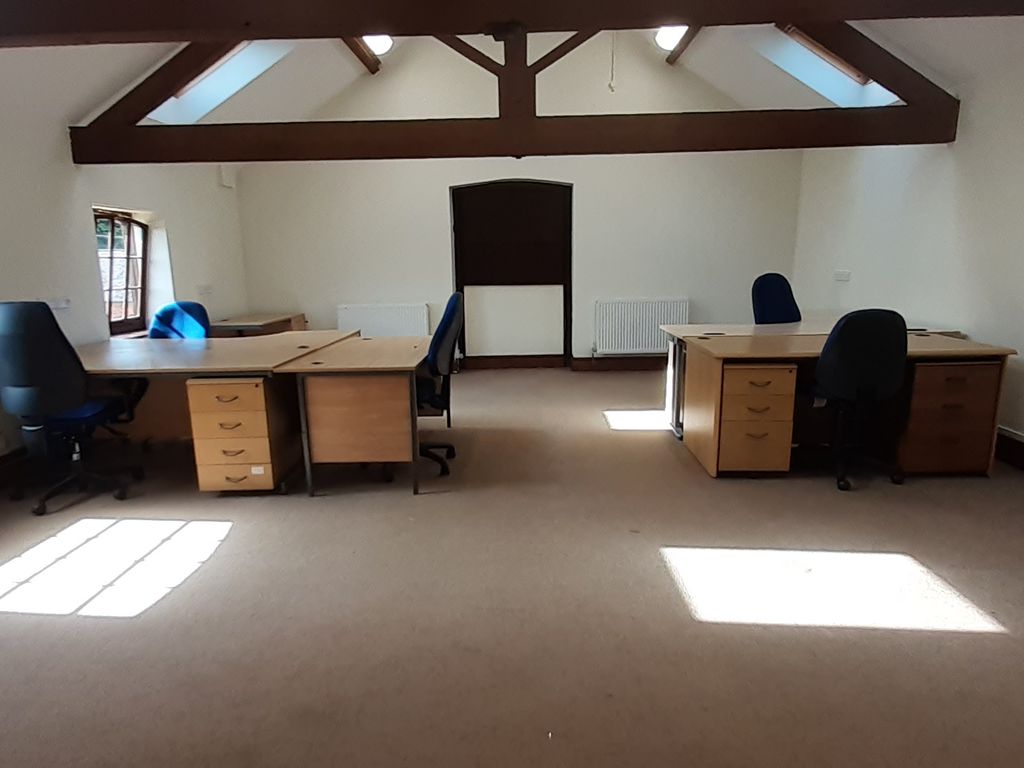 Office to let in First Floor Office, Manor Farm, Guilsborough Road, Northampton NN6, £7,500 pa