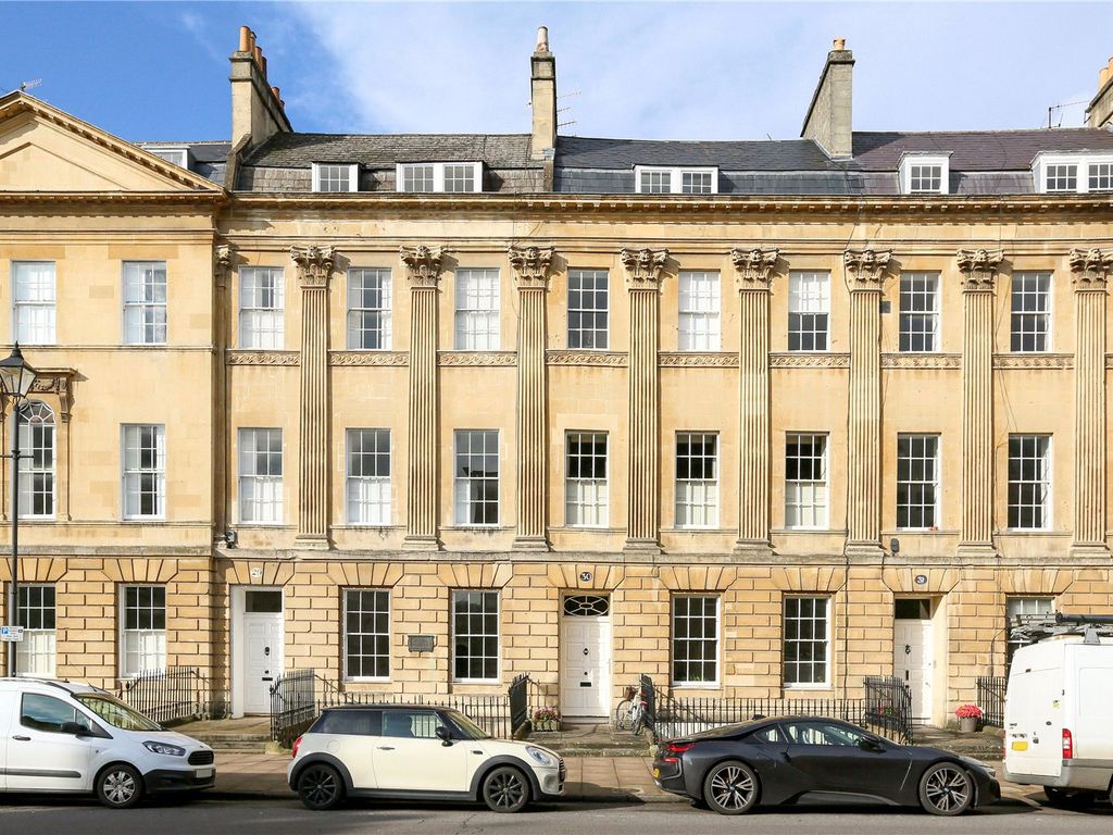 2 bed flat for sale in Great Pulteney Street, Bath BA2, £675,000