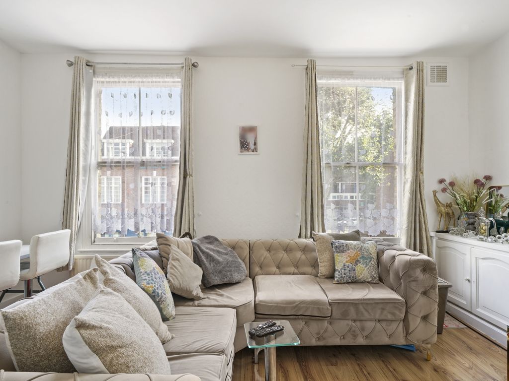 2 bed flat for sale in Marlborough Road, Archway N19, £465,000