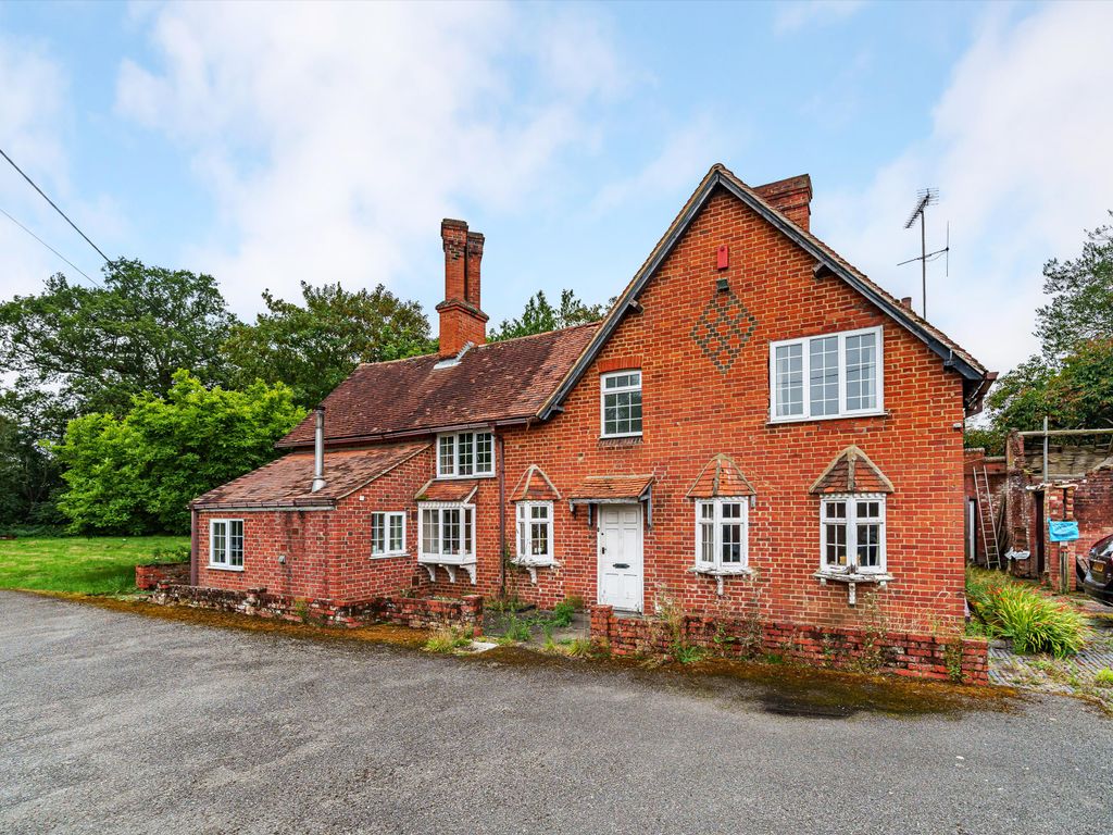 4 bed detached house for sale in Manor Drive, Shurlock Row, Berkshire RG10, £1,500,000