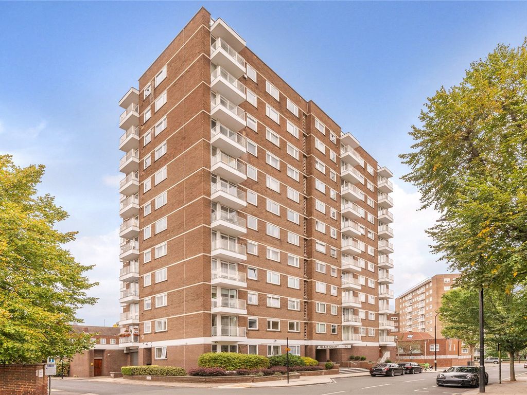 2 bed flat for sale in Blair Court, Boundary Road NW8, £899,950