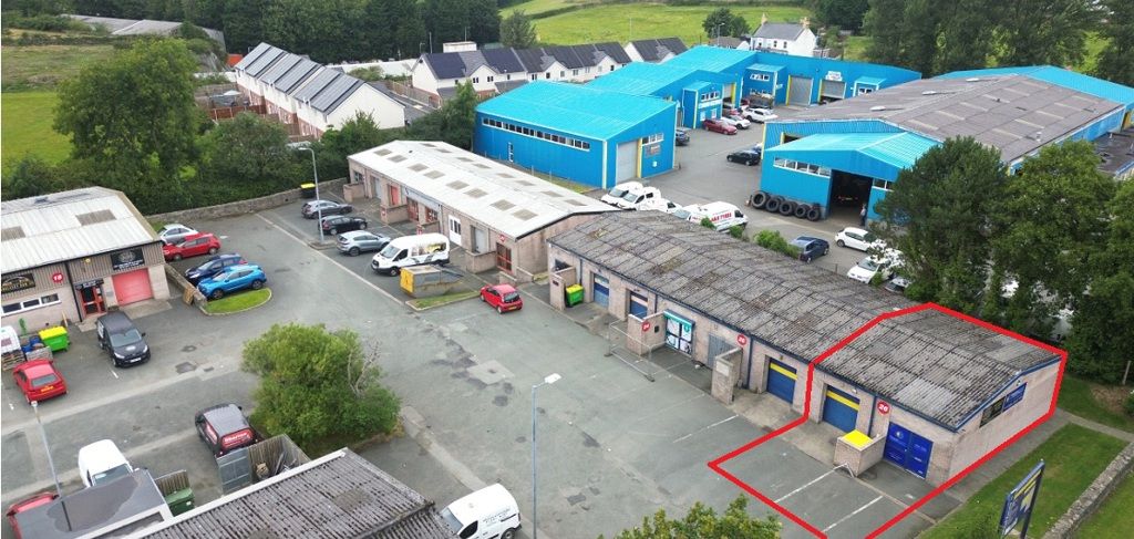 Industrial to let in Unit 26, Gaerwen Industrial Estate, Gaerwen, Anglesey LL60, £7,500 pa
