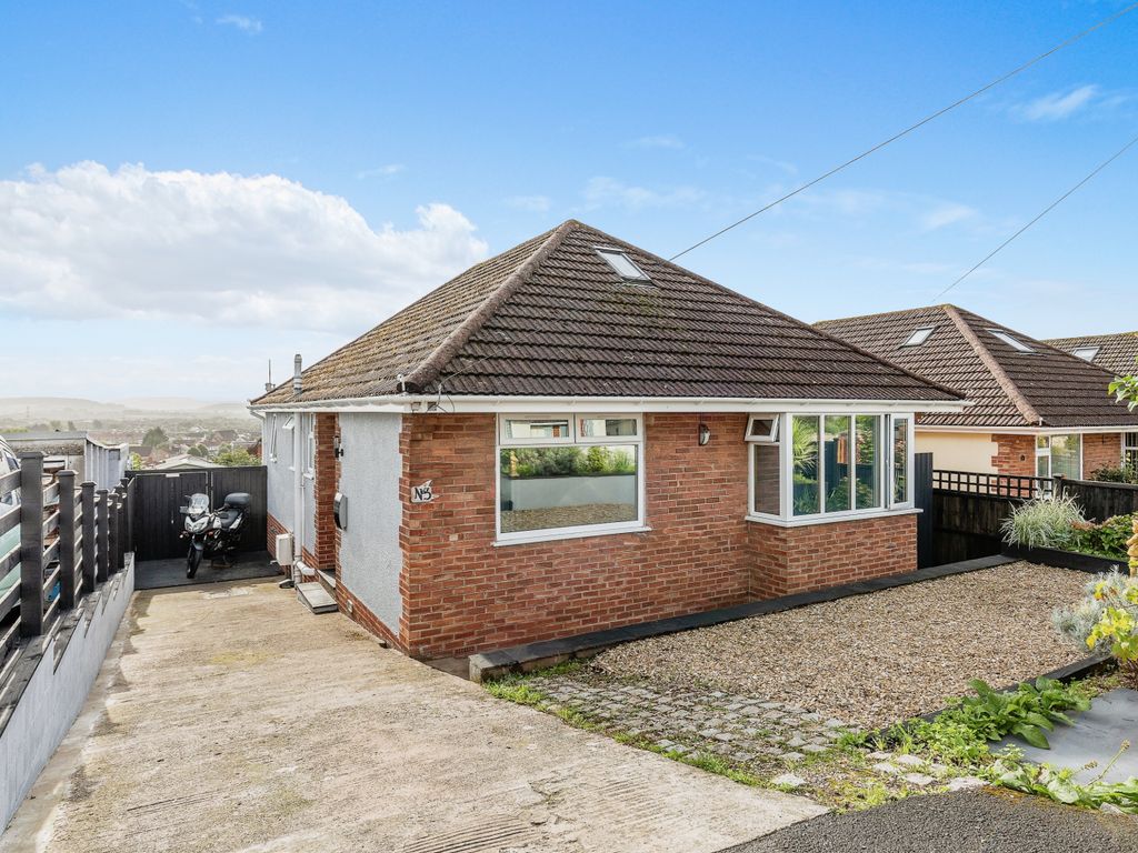 4 bed detached bungalow for sale in Roslyn Avenue, Weston-Super-Mare BS22, £400,000