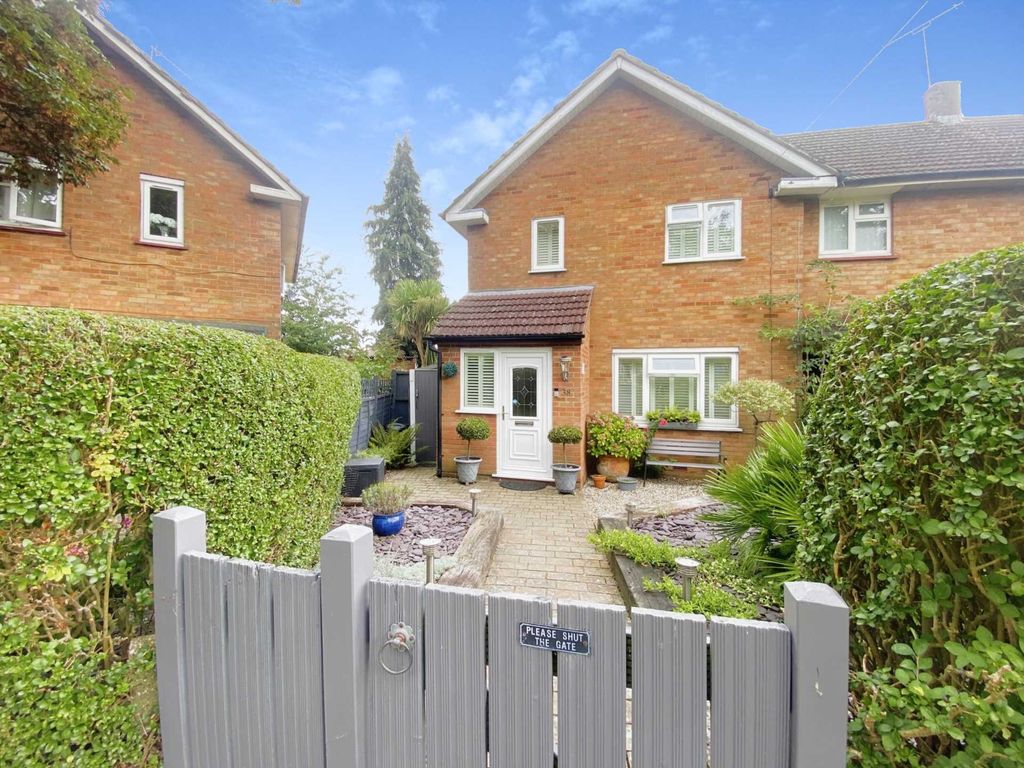 3 bed end terrace house for sale in Hutton Drive, Brentwood CM13, £400,000