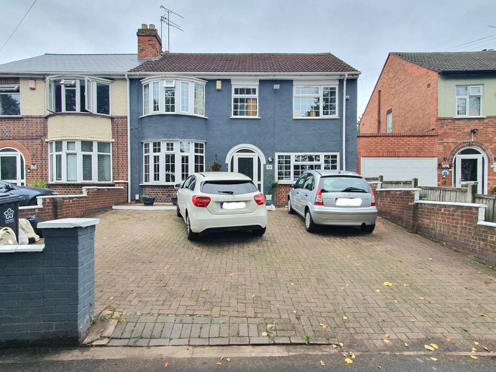 5 bed semi-detached house for sale in Anstey Lane, Leicester LE4, £420,000