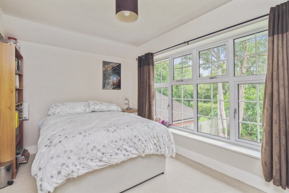 4 bed detached house for sale in Stubbs Wood, Chesham Bois, Amersham HP6, £1,450,000