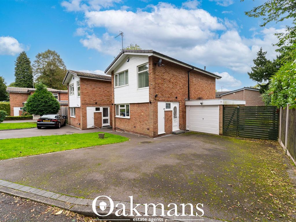 3 bed link-detached house for sale in Berrow Drive, Edgbaston B15, £490,000