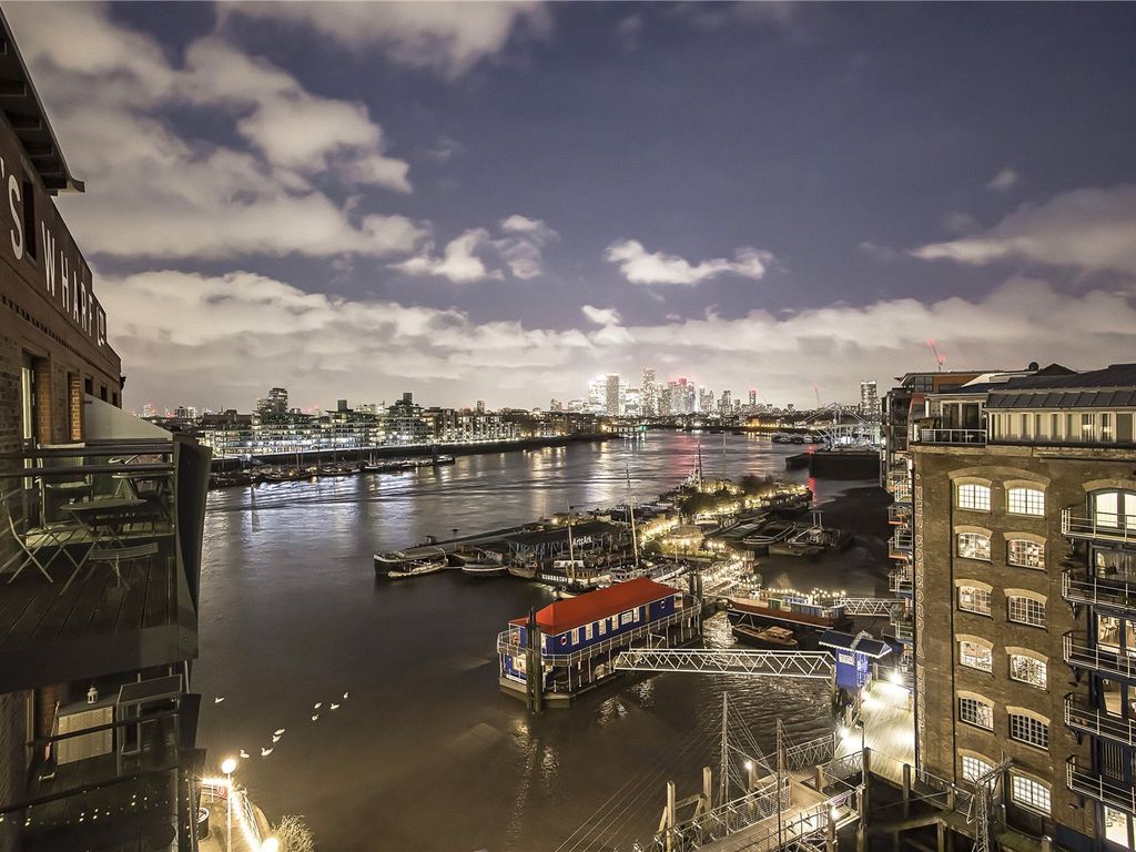 1 bed flat for sale in Shad Thames, London SE1, £900,000