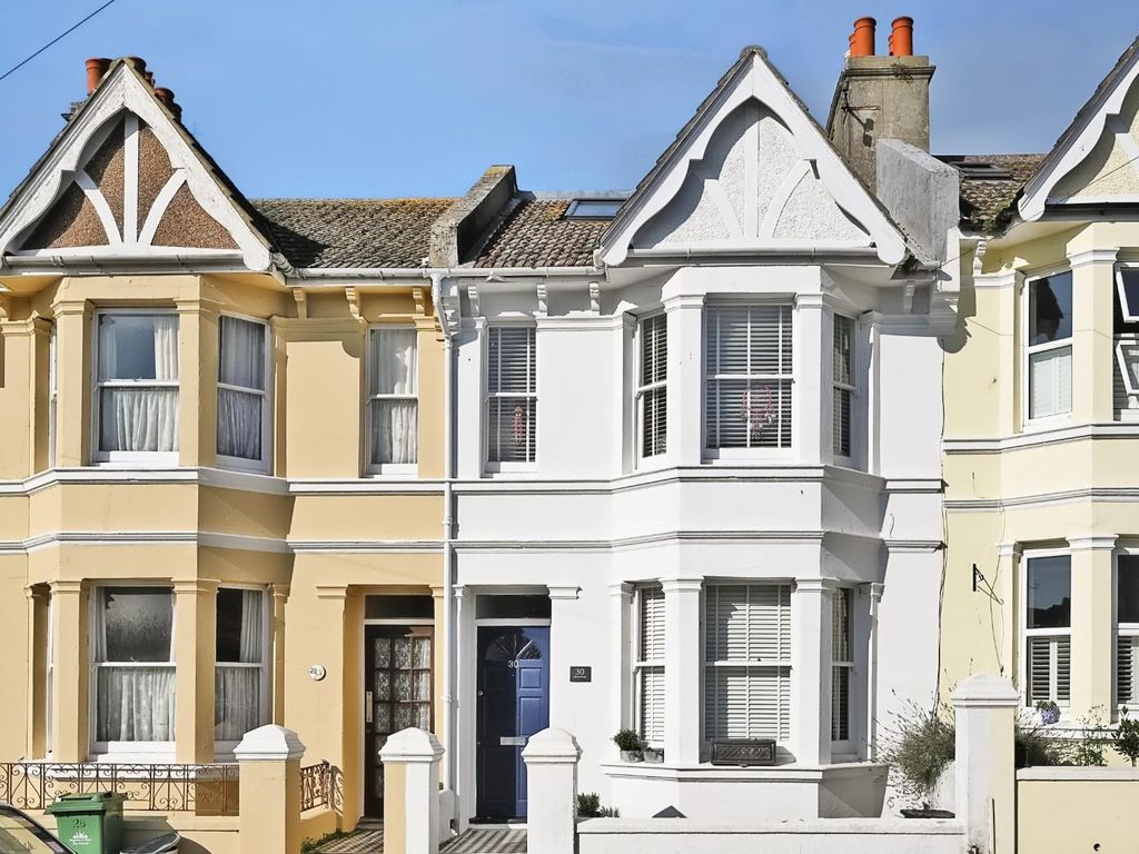 5 bed property for sale in Alpine Road, Hove BN3, £725,000