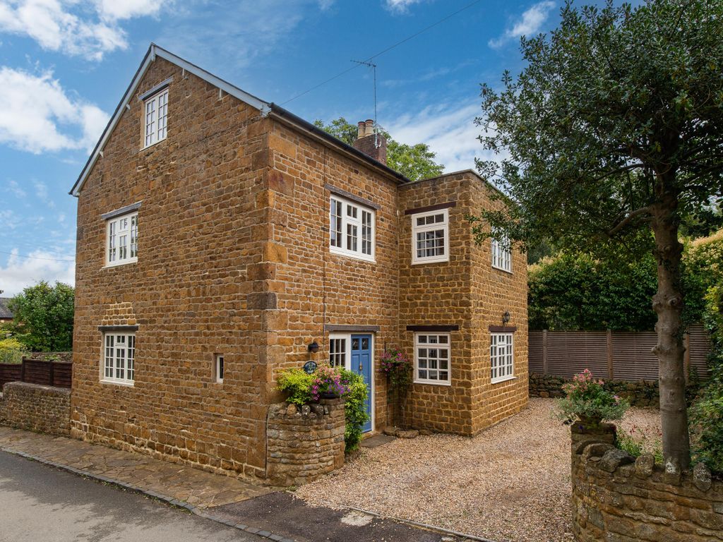 4 bed detached house for sale in School Lane, Warmington, Banbury, Warwickshire OX17, £595,000