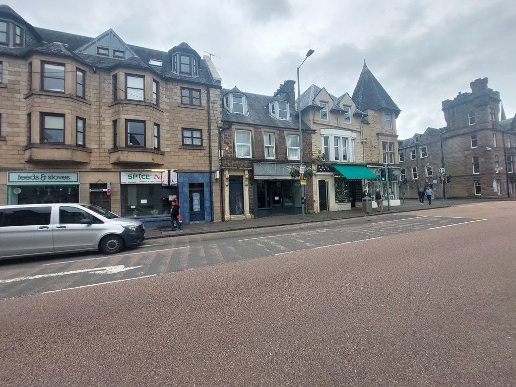 Retail premises to let in 29 Main Street, Callander FK17, £8,000 pa