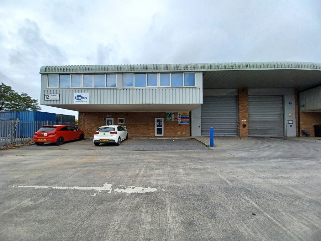 Industrial to let in Unit 12 Bell Park, Bell Close Newnham Industrial Estate, Plympton, Plymouth, Devon PL7, £27,500 pa
