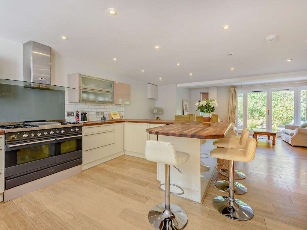 4 bed detached house for sale in Tarn Road, Hindhead, Surrey GU26, £1,350,000