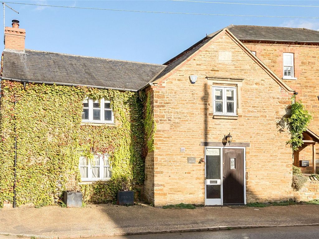 4 bed cottage for sale in Old Road, Scaldwell, Northamptonshire NN6, £485,000