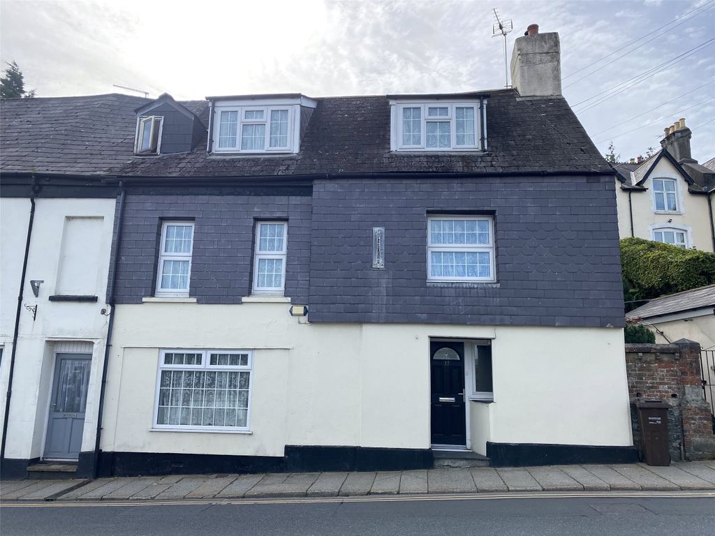 4 bed end terrace house for sale in Westgate Street, Launceston, Cornwall PL15, £167,500
