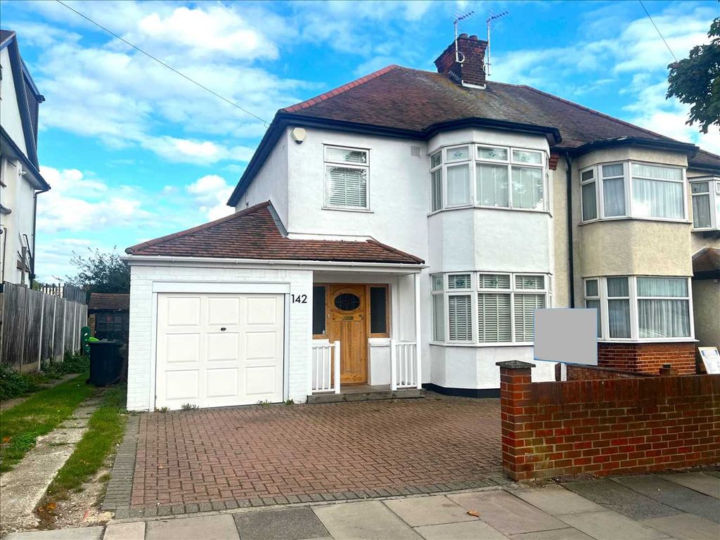 3 bed semi-detached house for sale in Elmsleigh Drive, Leigh-On-Sea SS9, £450,000