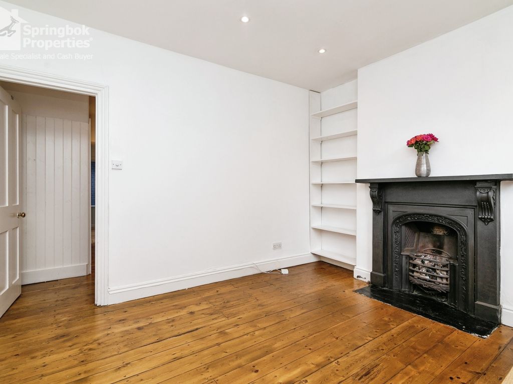 2 bed terraced house for sale in Mile End Place, Aldgate, Bethnal Green, London The Metropolis[8] E1, £800,000