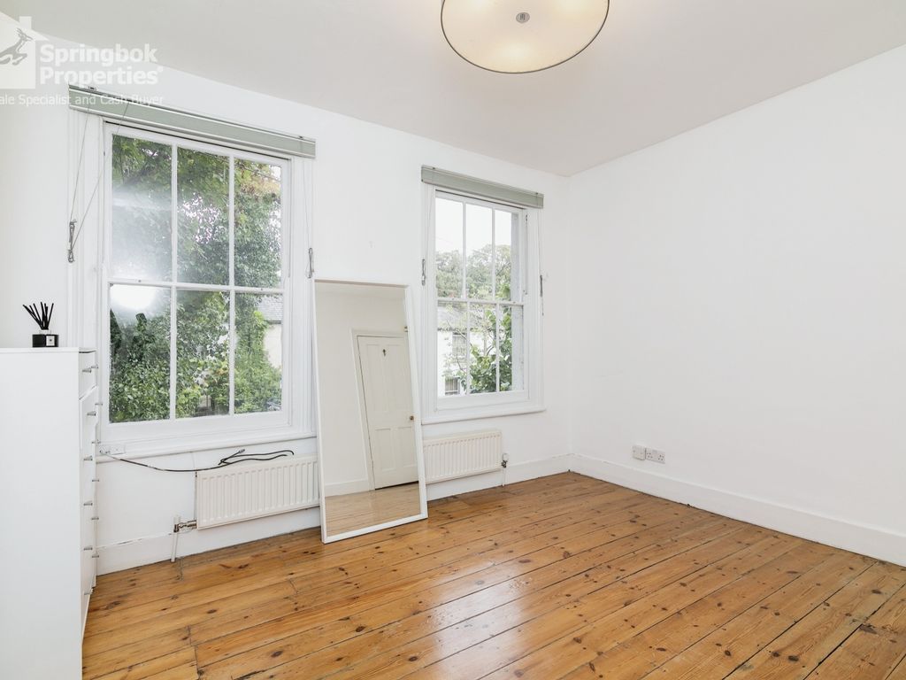 2 bed terraced house for sale in Mile End Place, Aldgate, Bethnal Green, London The Metropolis[8] E1, £800,000