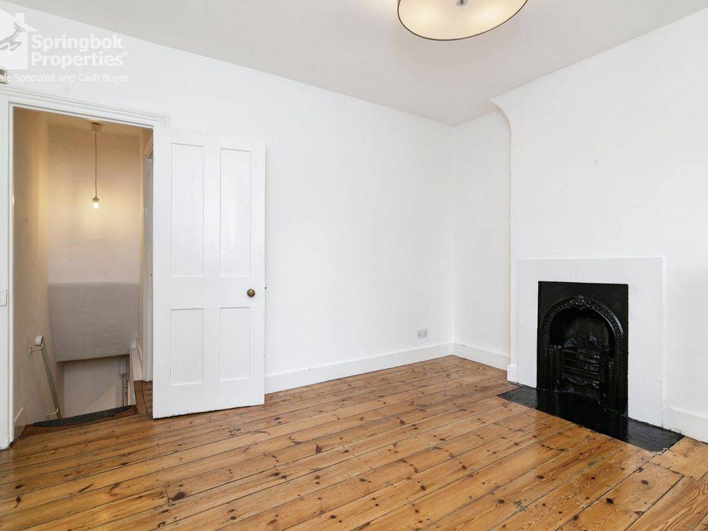 2 bed terraced house for sale in Mile End Place, Aldgate, Bethnal Green, London The Metropolis[8] E1, £800,000