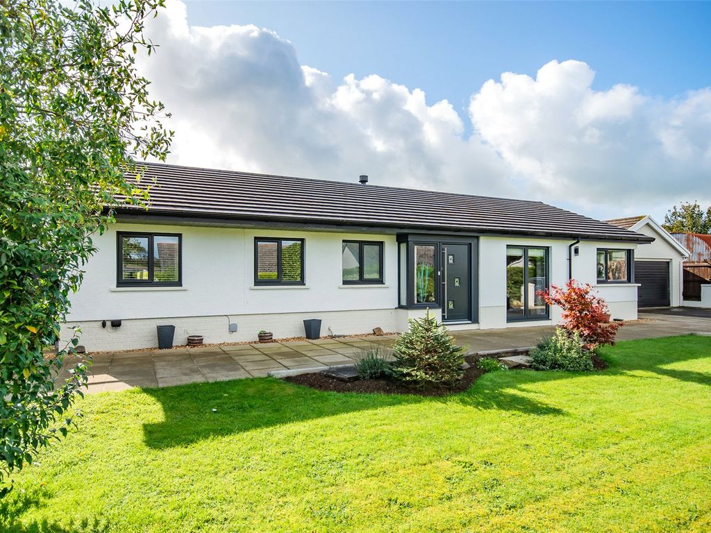4 bed bungalow for sale in Bwlchygroes, Llandysul, Ceredigion SA44, £425,000