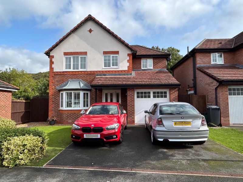 4 bed detached house for sale in Clos Belyn, Llandudno Junction LL31, £385,000