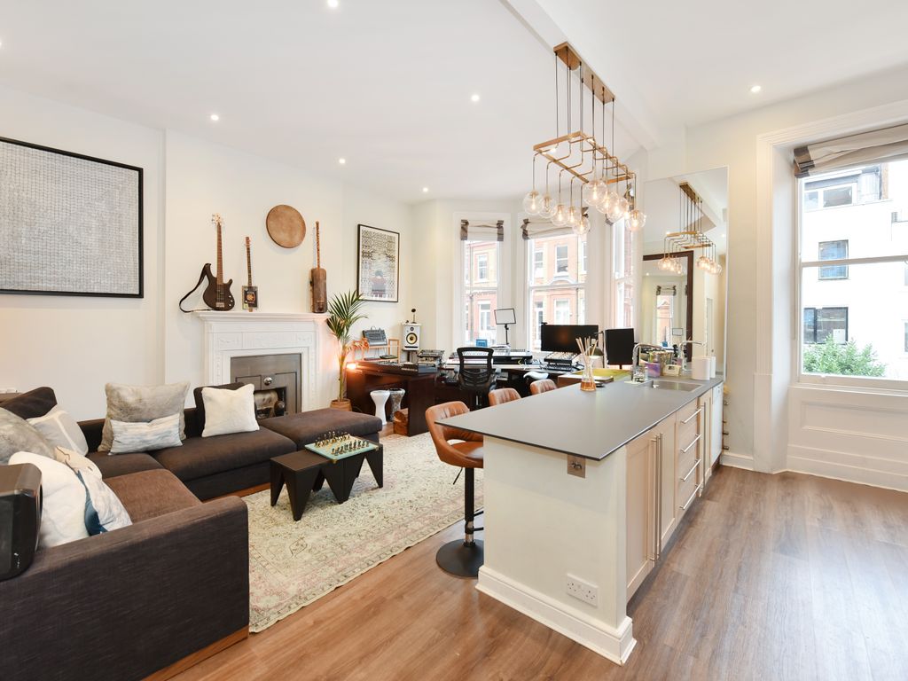 2 bed flat for sale in Brechin Place, London SW7, £1,950,000