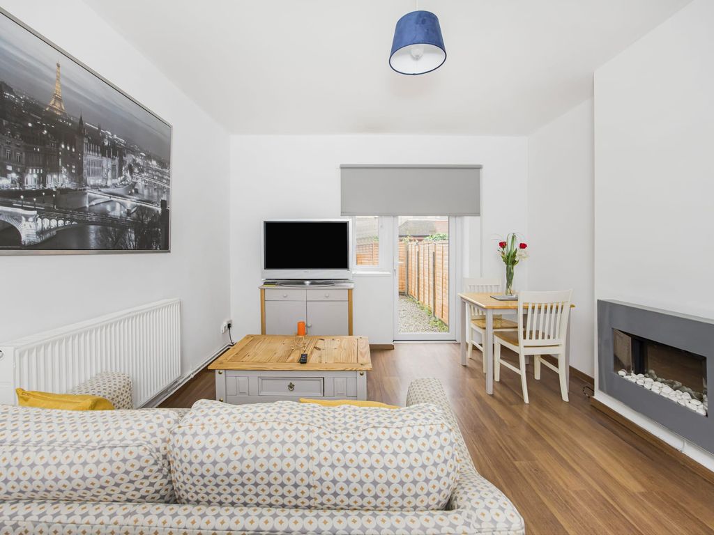 1 bed flat for sale in Cephas Street, London E1, £395,000