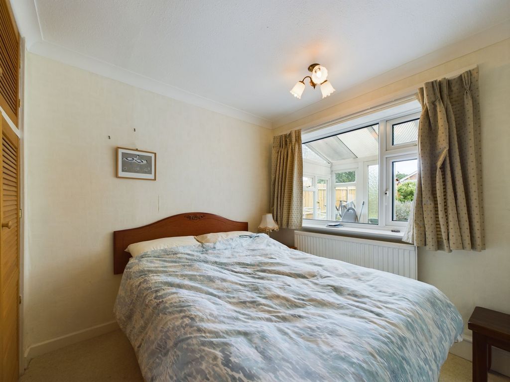 3 bed detached bungalow for sale in Layton Crescent, Brampton, Cambridgeshire. PE28, £395,000