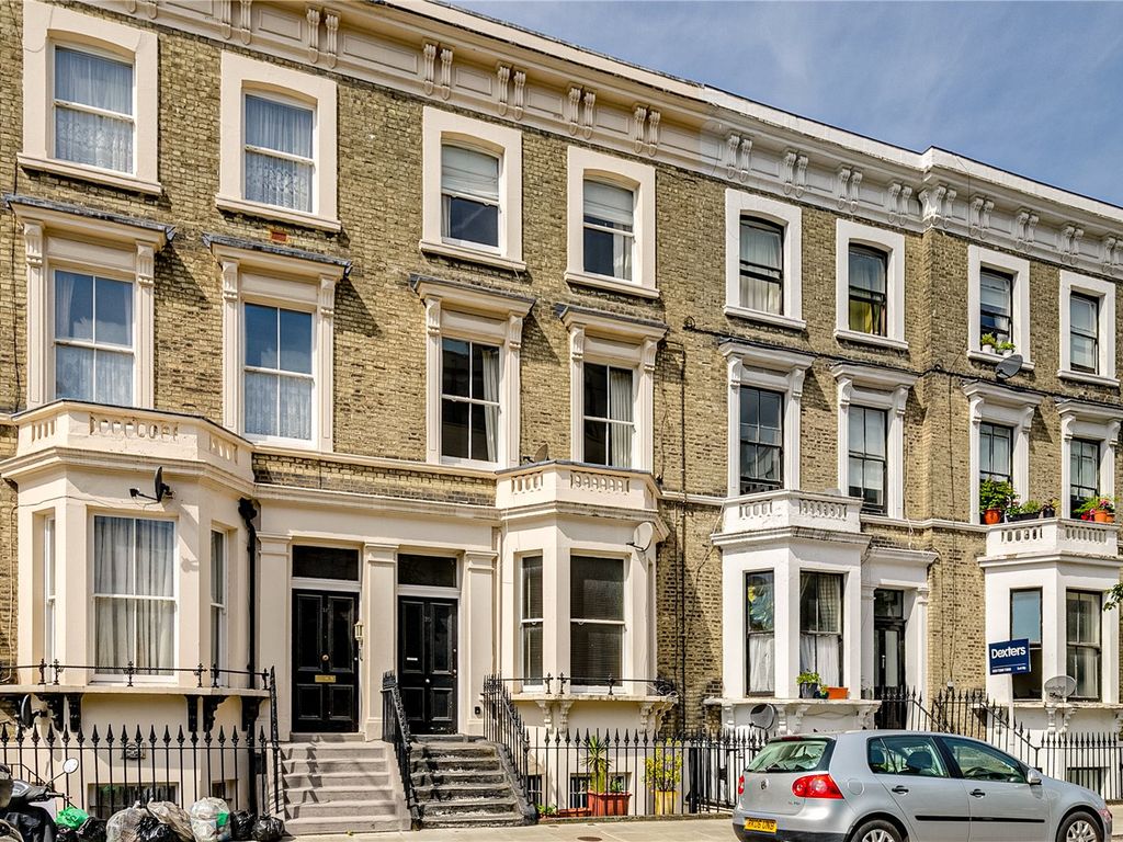 1 bed flat for sale in Seagrave Road, West Brompton SW6, £450,000