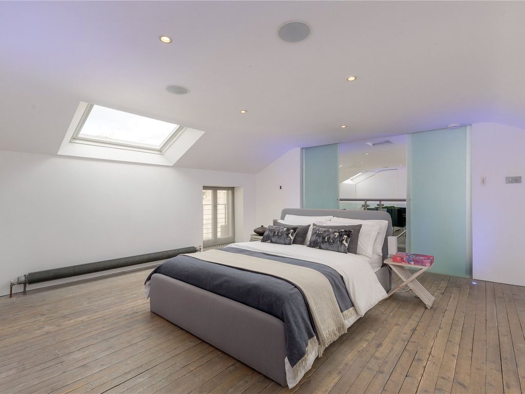 2 bed mews house to rent in West Scotland Street Lane, Edinburgh, Midlothian EH3, £2,000 pcm