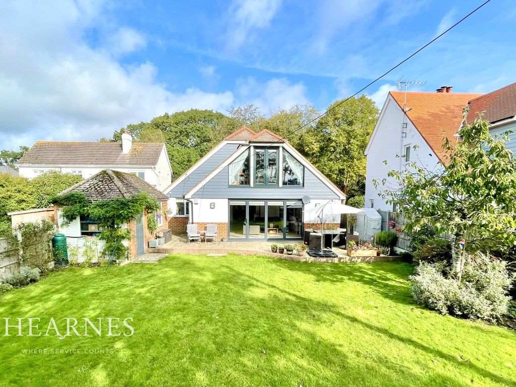 3 bed detached house for sale in Stour Way, Christchurch BH23, £699,950