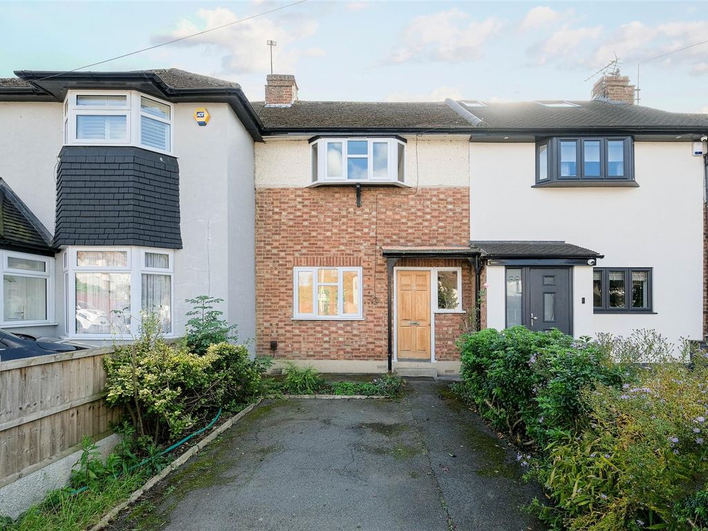 2 bed terraced house for sale in Hawkdene, London E4, £450,000
