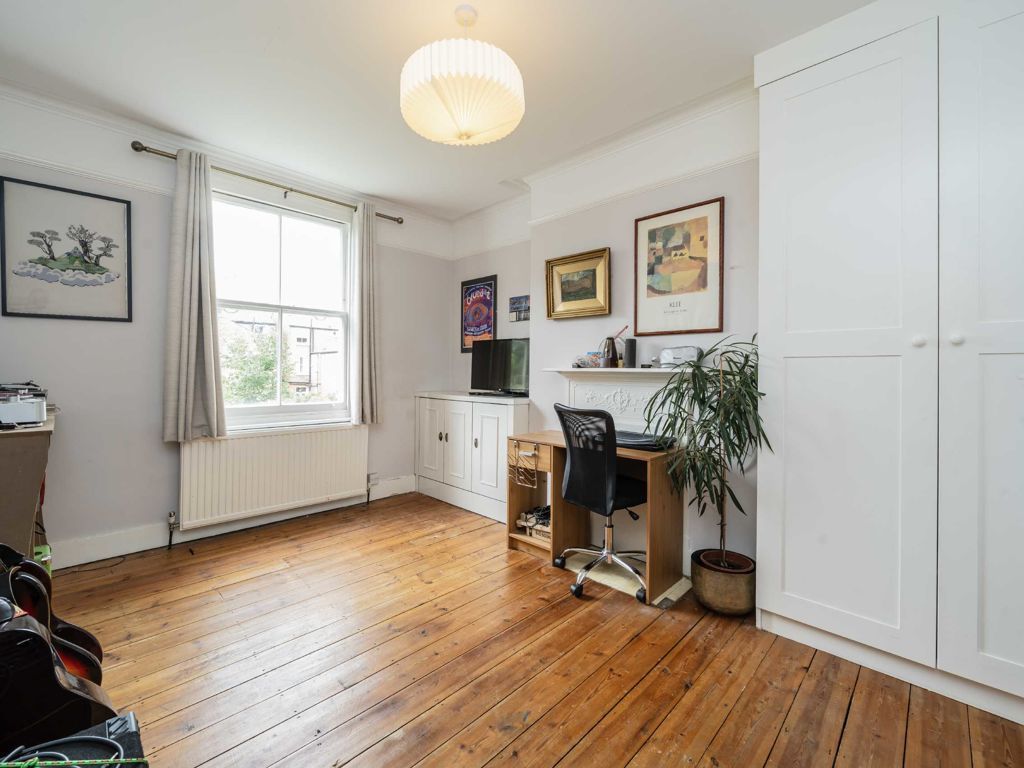 4 bed semi-detached house for sale in Newburgh Road, London W3, £985,000