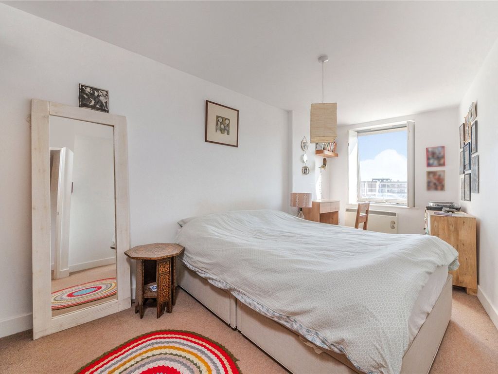 2 bed flat for sale in Parkway, Camden Town NW1, £620,000